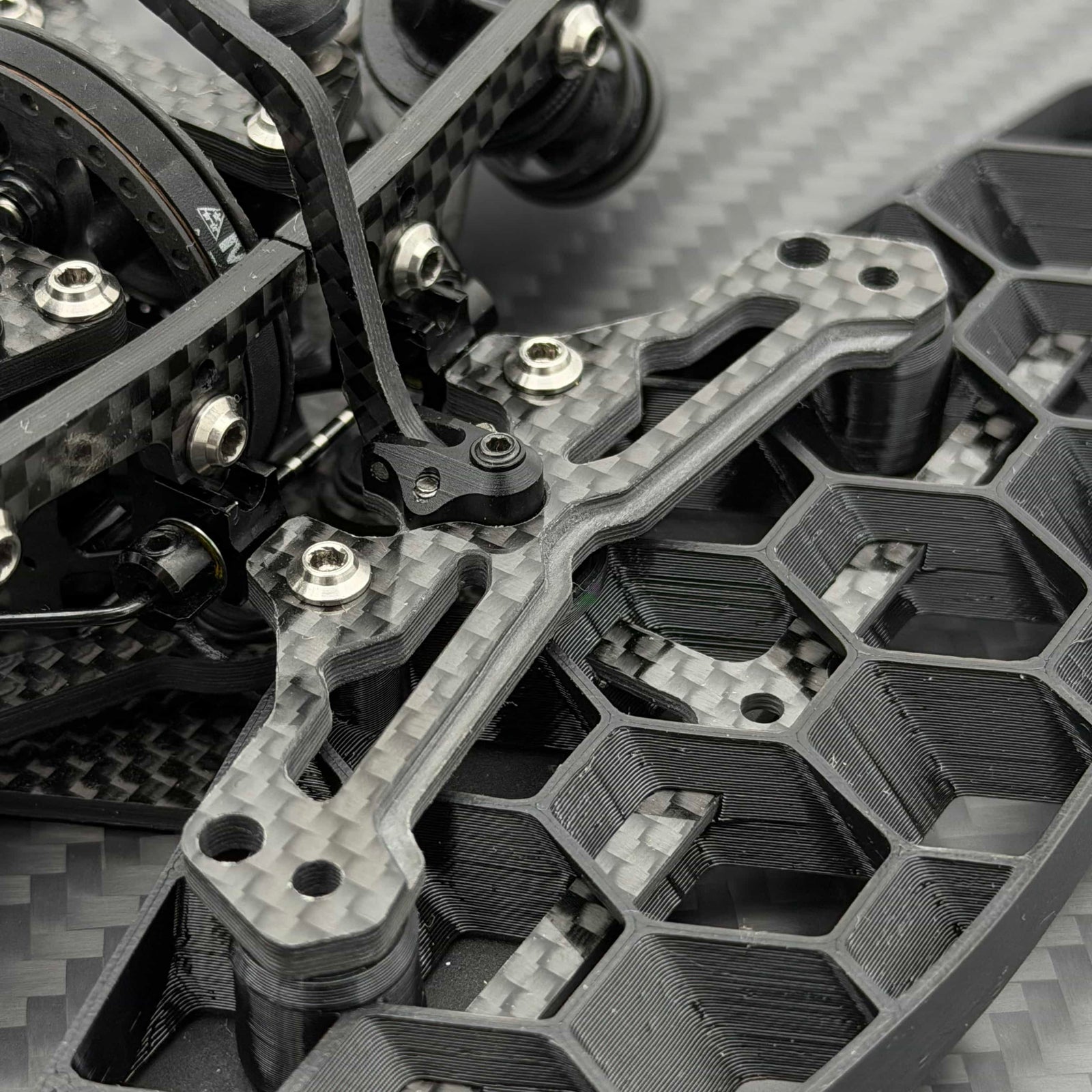 INOV8 GeoX Carbon Bumper Mount for Schumacher Mi9